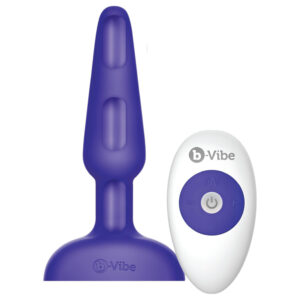 b-Vibe Trio - 3motorový anální vibrátor (fialový)