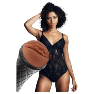 The Girl Next Door Marly - realistická umělá vagína v pouzdře - hnědá