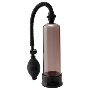 Pipedream - Pump Worx Beginner's - černá vakuová pumpa na penis (19 cm)